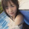 西永彩奈 白シャツ赤リボン＆プリスカ制服を脱ぎワンピ水着!