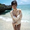 ひなたまりん ビーチに舞い降りたEカップボディのべっぴんさん