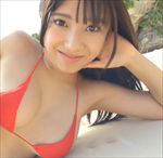 新井萌花 ぴっちぴちぷっるぷる美乳ボディ女子オンザビーチ!