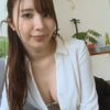海里 白シャツ＆黒ミニスカでブラチラ＆パンチラする美尻美女
